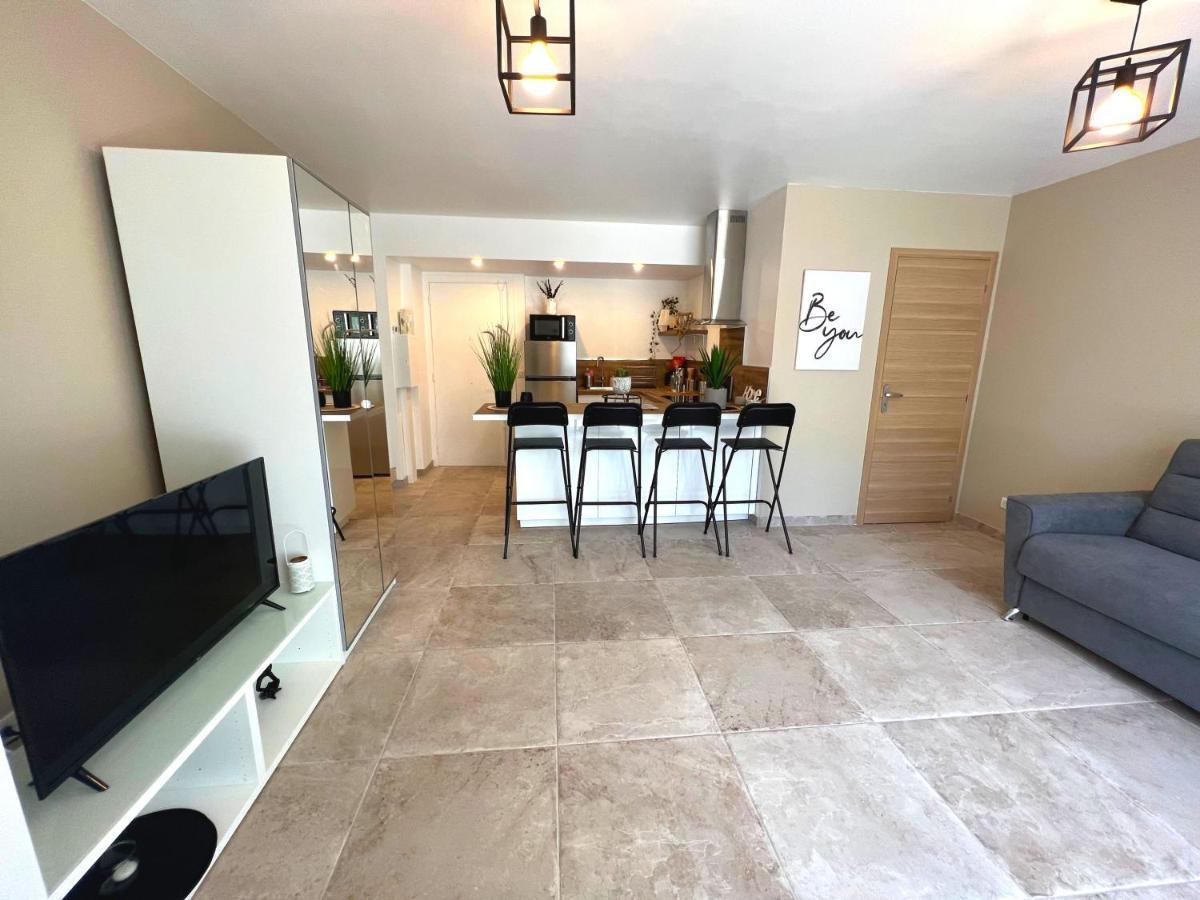 Cosy Madrid, Appartement Proche De La Mer Cannes Exteriör bild