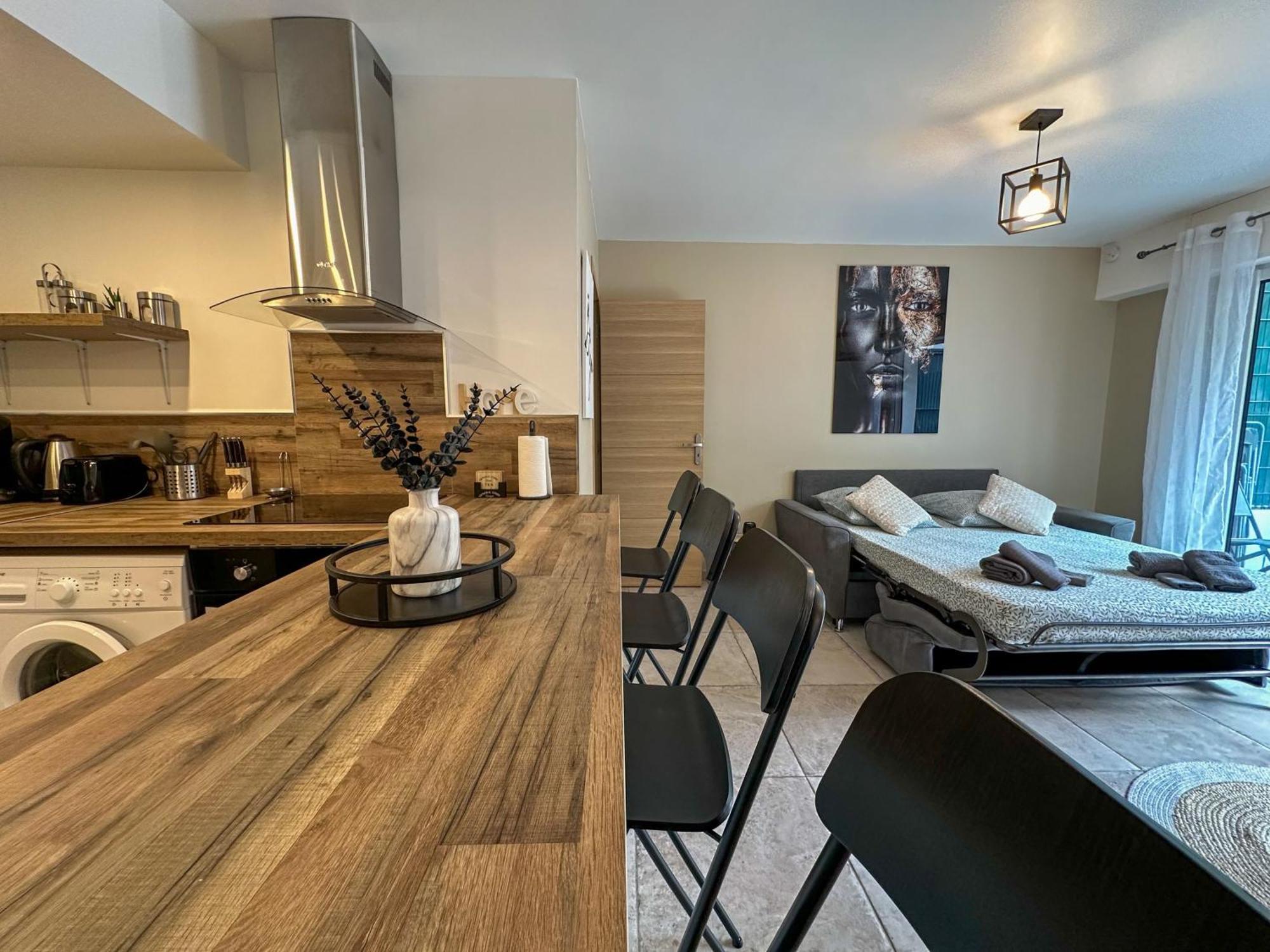 Cosy Madrid, Appartement Proche De La Mer Cannes Exteriör bild