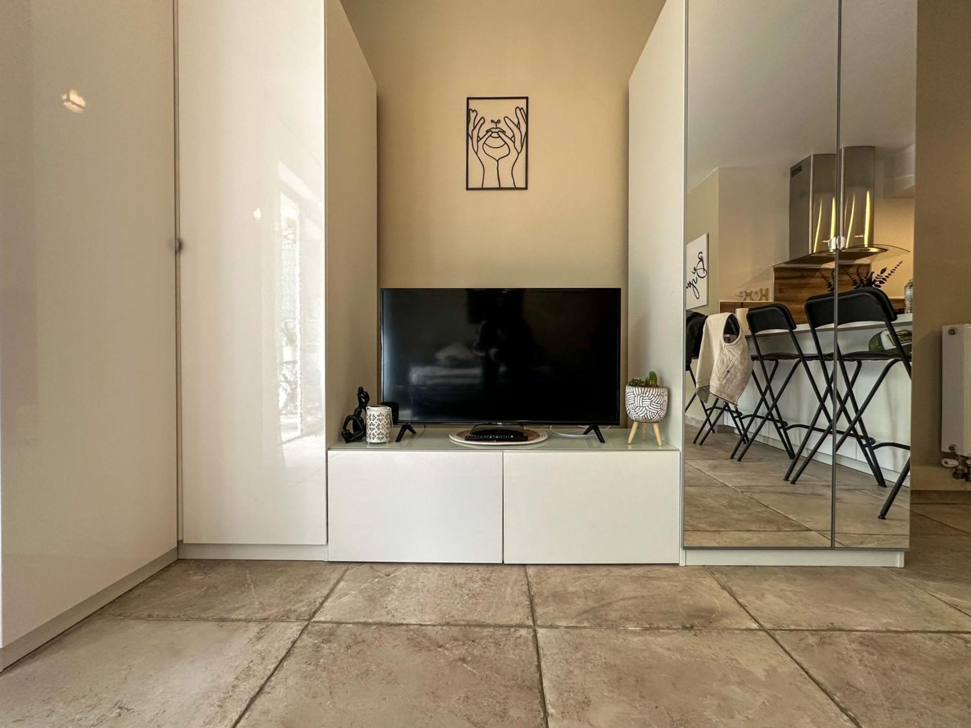 Cosy Madrid, Appartement Proche De La Mer Cannes Exteriör bild